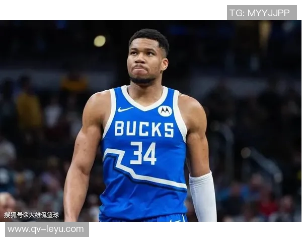 字母哥首节表现受限仅得7分2篮板失误频频遭遇严防挑战 字母哥首节表现受限仅得7分2篮板失误频频遭遇严防挑战