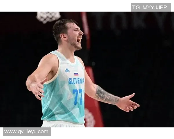 东契奇对老人的恶搞引争议LBJ诈伤背后真相揭秘湖人险被翻盘的传奇故事 东契奇对老人的恶搞引争议LBJ诈伤背后真相揭秘湖人险被翻盘的传奇故事