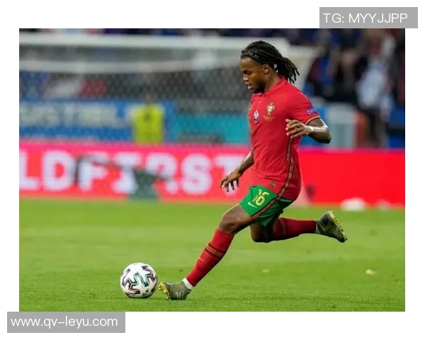 英格兰队今日训练迎来U20小将莱西塞缪尔坎贝尔强势加盟