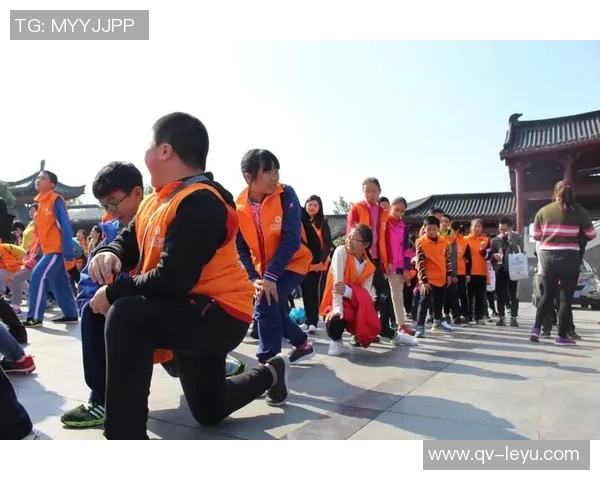 胡睿宝谈陈涛上任后训练强度提升热天气考验球队的拼搏精神与毅力